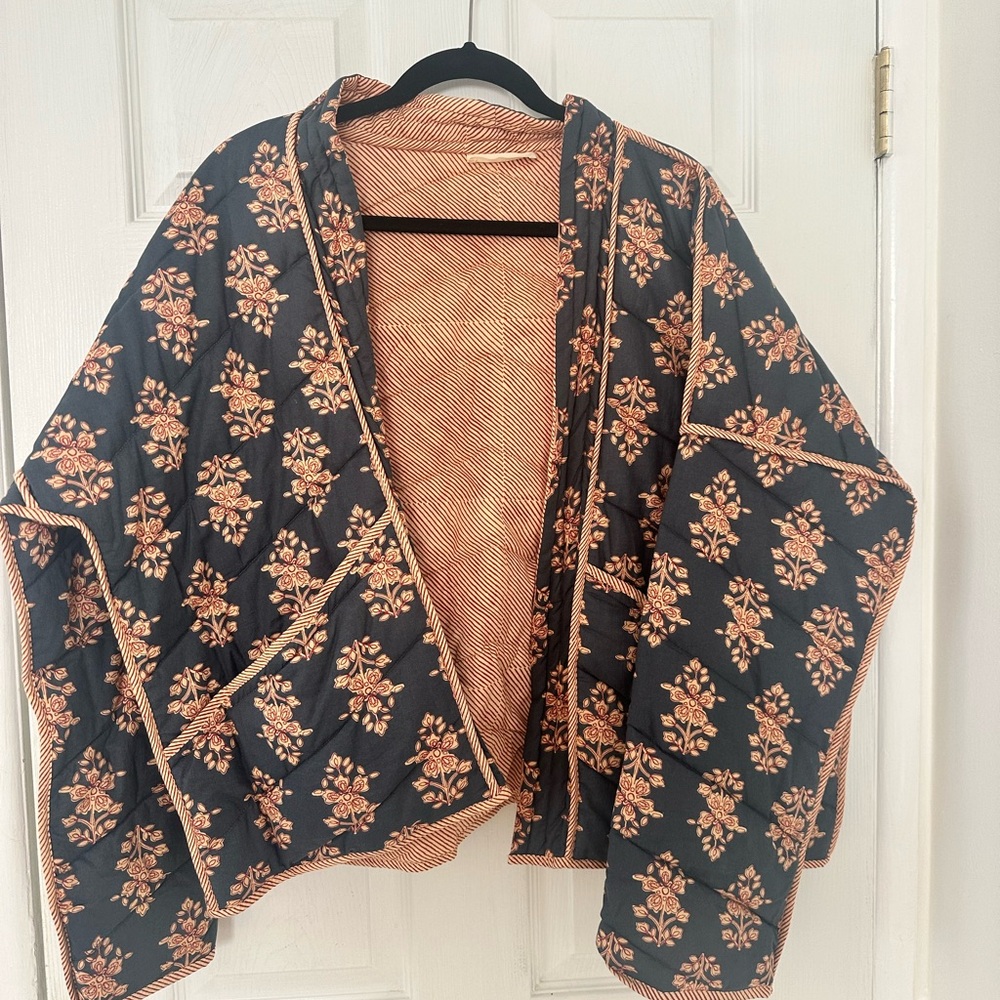 Oversized quilted jacket